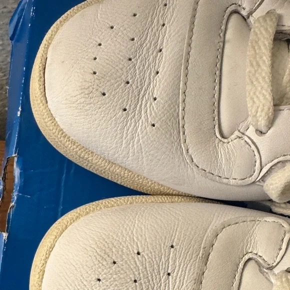 Adidas Yeezy Powerhouse - Picture 5 of 7